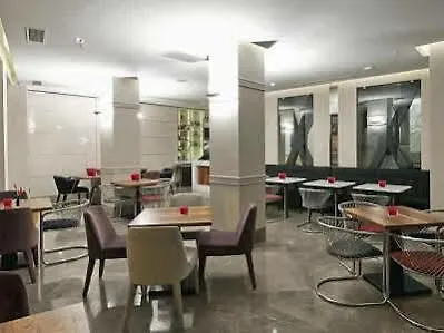 参议员塔克西姆酒店