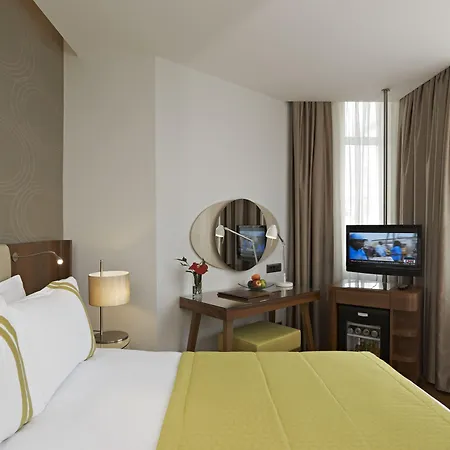 Four Points Flex By Sheraton Taksim Square Hotell 3*