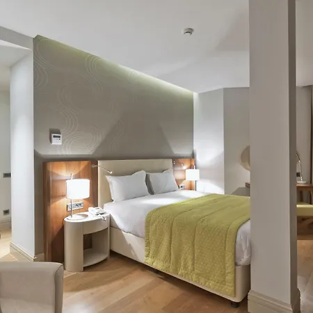 Four Points Flex By Sheraton Taksim Square 4*