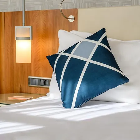 Отель Four Points Flex By Sheraton Taksim Square Стамбул