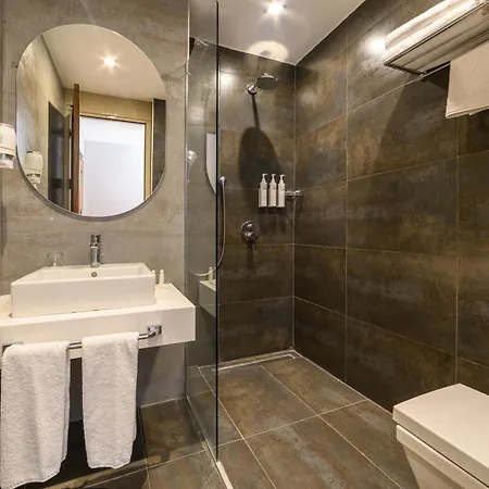 Отель Four Points Flex By Sheraton Taksim Square