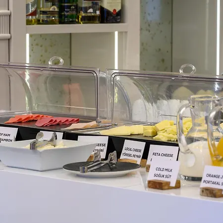 Отель Four Points Flex By Sheraton Taksim Square 3*