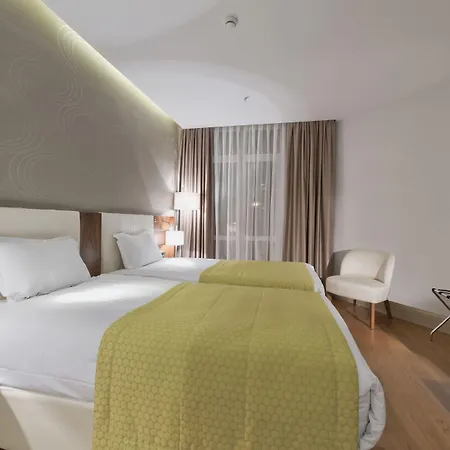 Four Points Flex By Sheraton Taksim Square 3* Стамбул