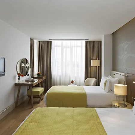 Отель Four Points Flex By Sheraton Taksim Square Стамбул