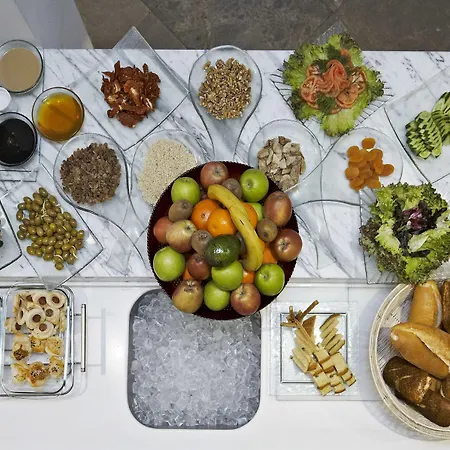 Отель Four Points Flex By Sheraton Taksim Square 3*